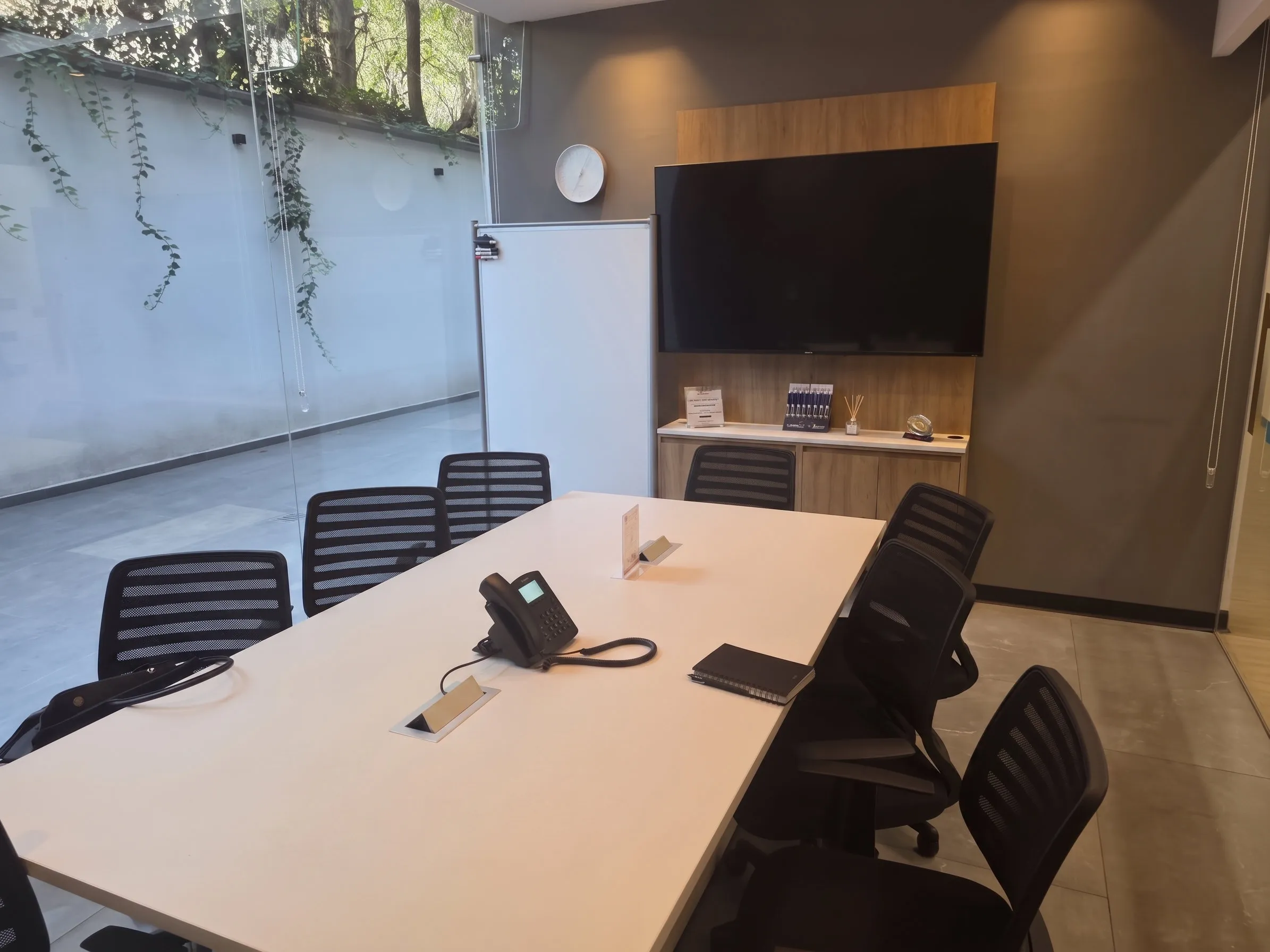 Sala de juntas de la oficina de KAIKILLE.